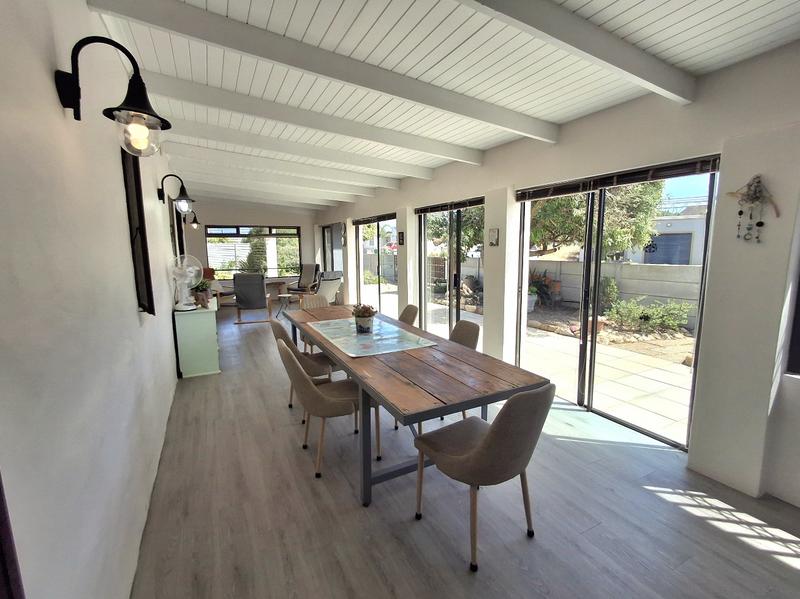 3 Bedroom Property for Sale in Britannia Bay Western Cape
